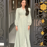 Cocok Untuk Idulfitri: Busana Pastel & Earth Tone Ala Selebritas