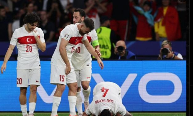 Italia Gigit Jari, Turki Akhiri Kutukan 2 Dekade Play-Off Piala Dunia