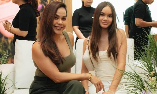 Melaney Ricardo Makin Fresh, Aura Kakak Chloe Jadi Sorotan