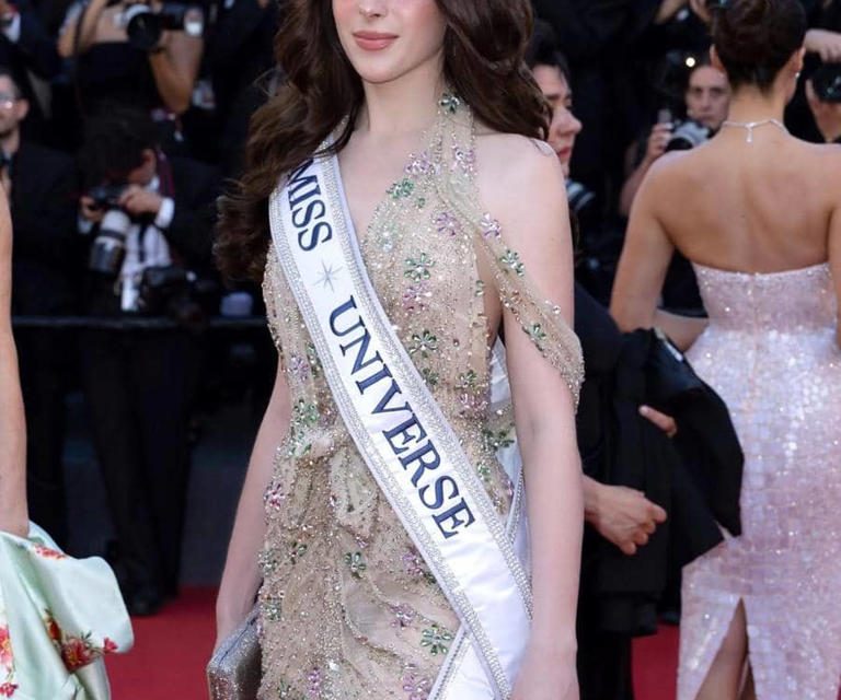 Cannes 2026: Fatima Bosch Tampil Memukau Miss Universe 2025