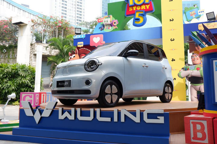 Kecil-Kecil Bertenaga! Wuling Aira EV Jadi Primadona City Car