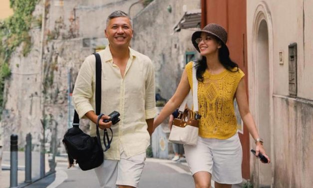 Bikin Iri! Gading Marten & Medina Liburan Santai Di Positano, Italia