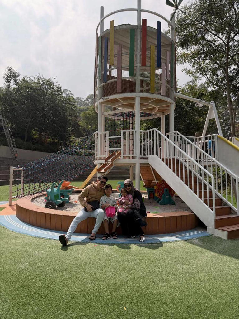 Quality Time! Zaskia Sungkar Liburan Di Dusun Bambu Lembang