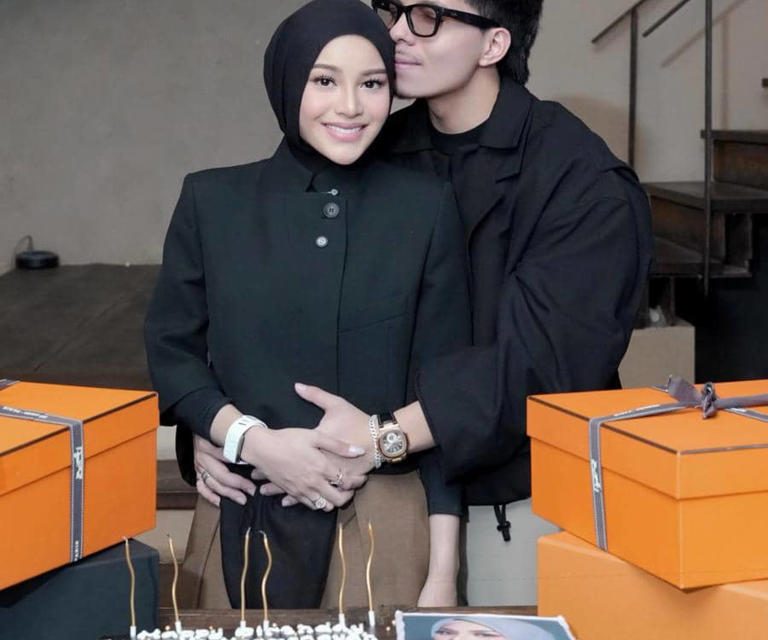 Banjir Hadiah! Aurel Hermansyah Rayakan Ultah Dengan Keluarga