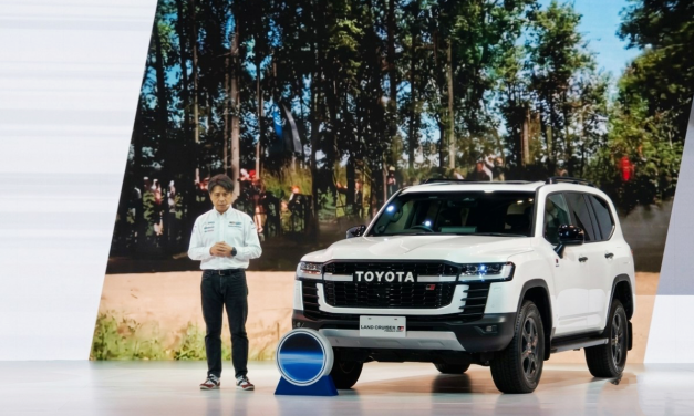 Toyota Land Cruiser Hybrid: SUV Legendaris & Ramah Lingkungan