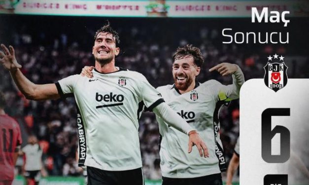 Vlahovic Pesta Gol, Salah Berjuang Sendiri! Liga Turki Memanas