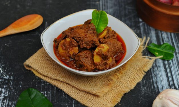 Bikin Lapar! Rendang Jengkol Dengan Santan Dan Rempah Pilihan
