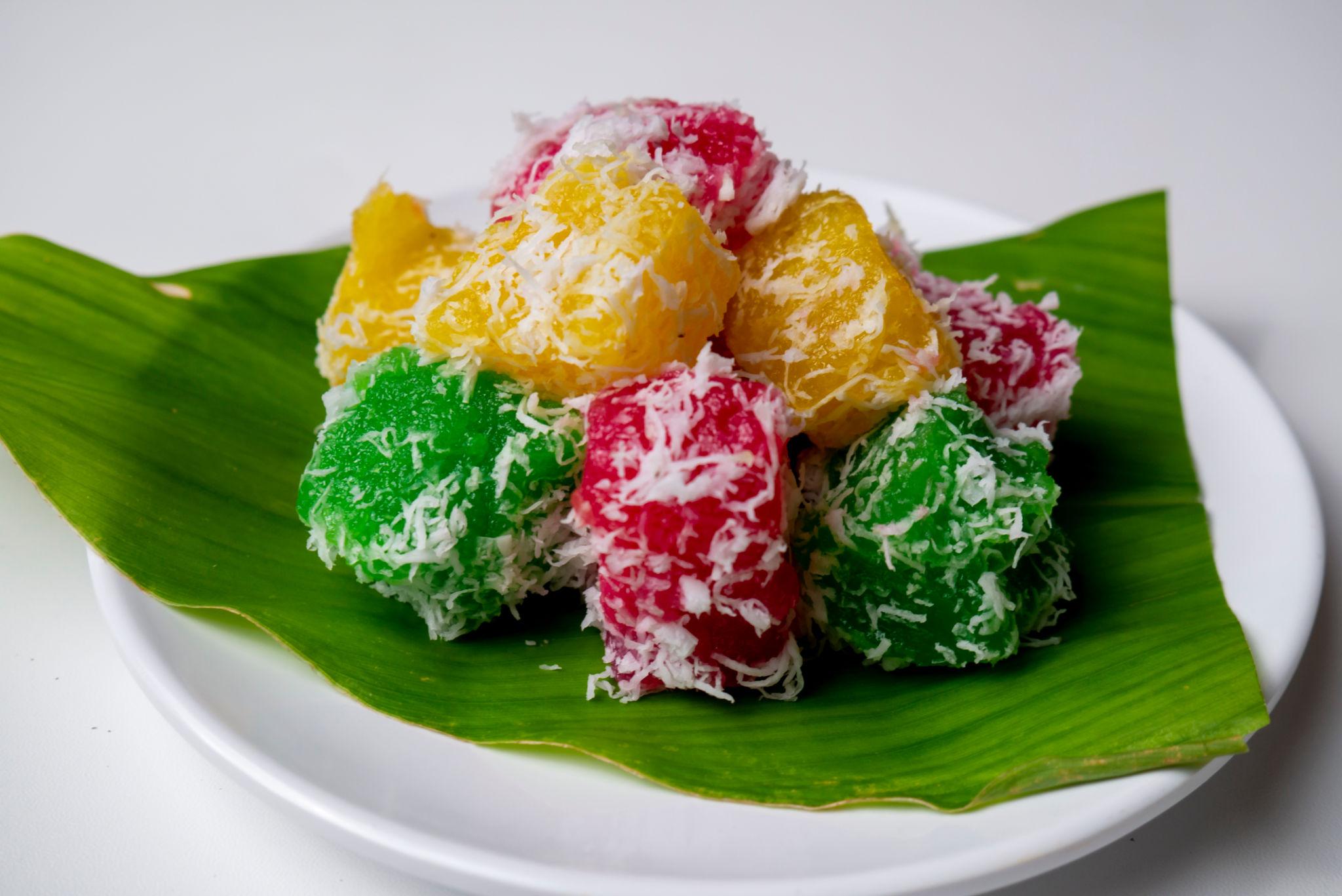 Kenyal Maksimal! Cenil Tradisional Bikin Rindu Jajanan Pasar